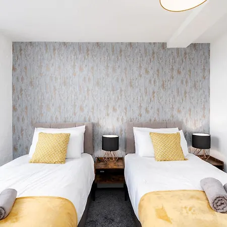 Apartment With & Super Fast Wifi- Ideal For Leisure Contractors